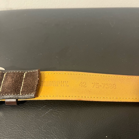 Johnston & Murphy brown suede belt, size 32 - Picture 2 of 2